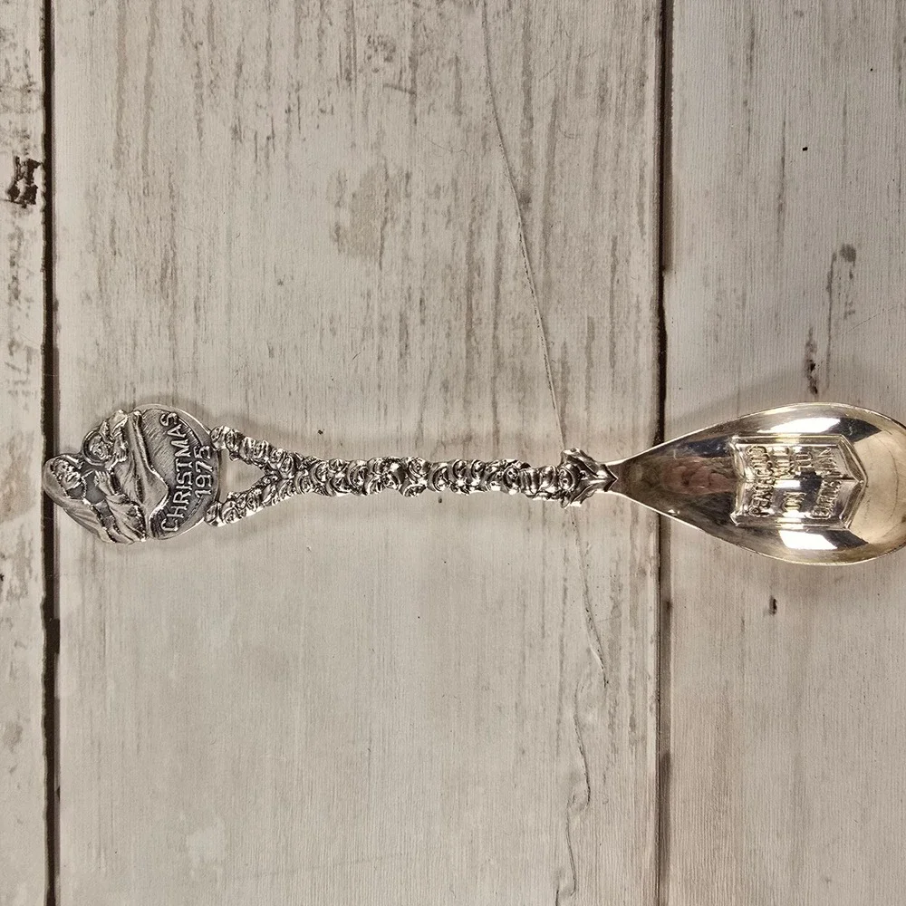 Vintage Christmas Souvenir Spoon Set 1972-1979 Silverplate Holiday‎ Collectibles
